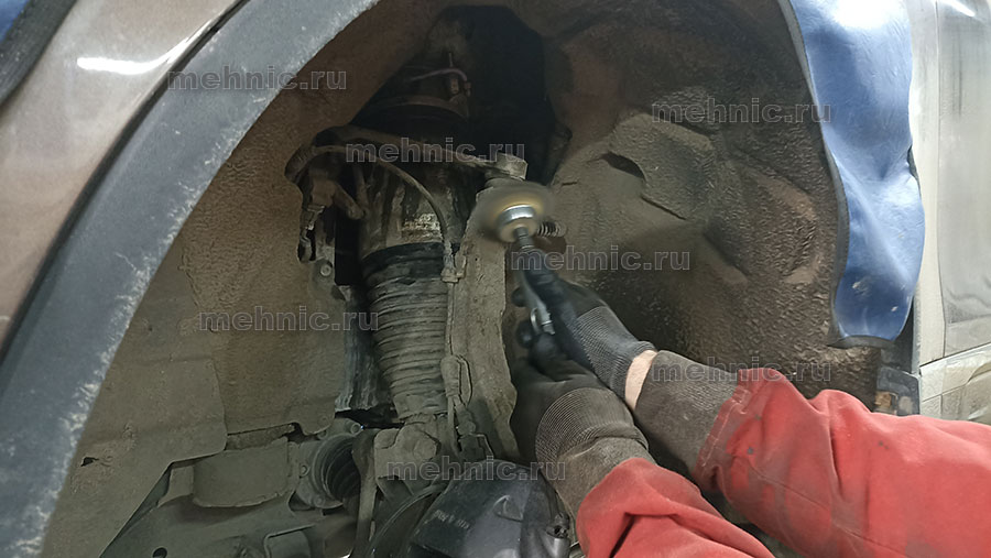 Очищаем резьбу Очищаем резьбу