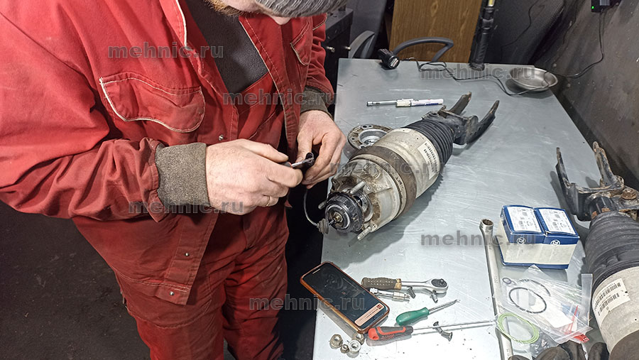 Разбираем разъем Разбираем разъем