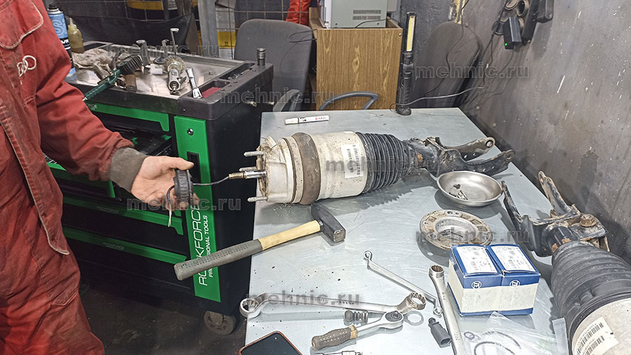 Снимаем подшипник Снимаем подшипник