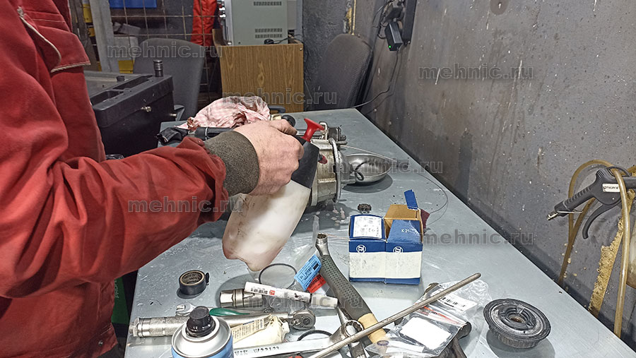 Проверяем на герметичность Проверяем на герметичность