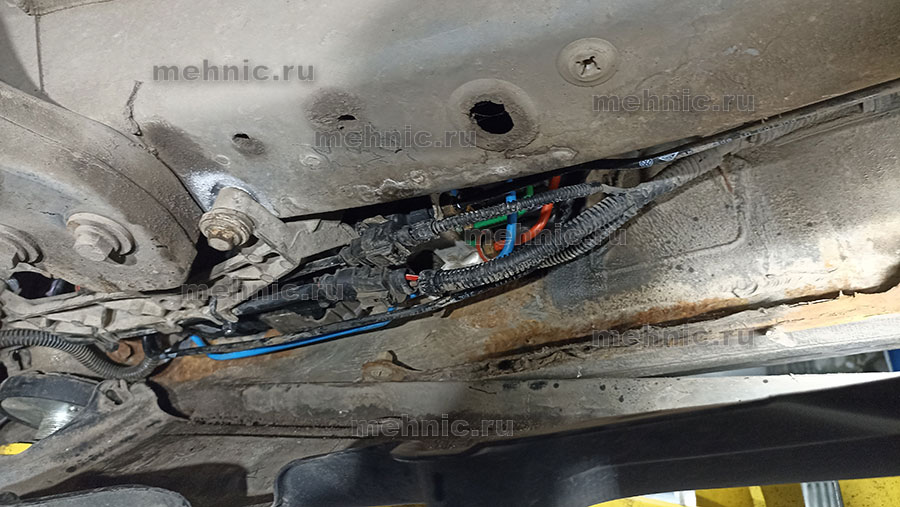 Подключаем разъемы